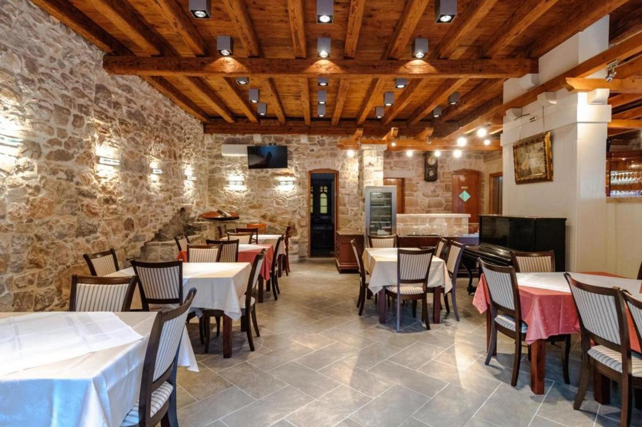 Rooms Miron - Adults Only Сумартин Экстерьер фото